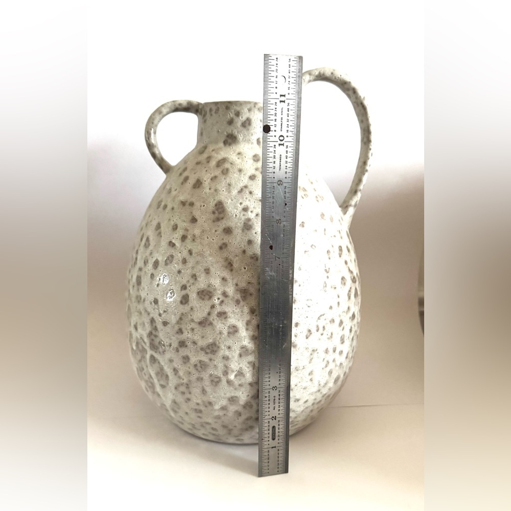 Anthropologie - AnthroHome - Verona Vase - Large - Excellent Condition - Picture 7 of 8